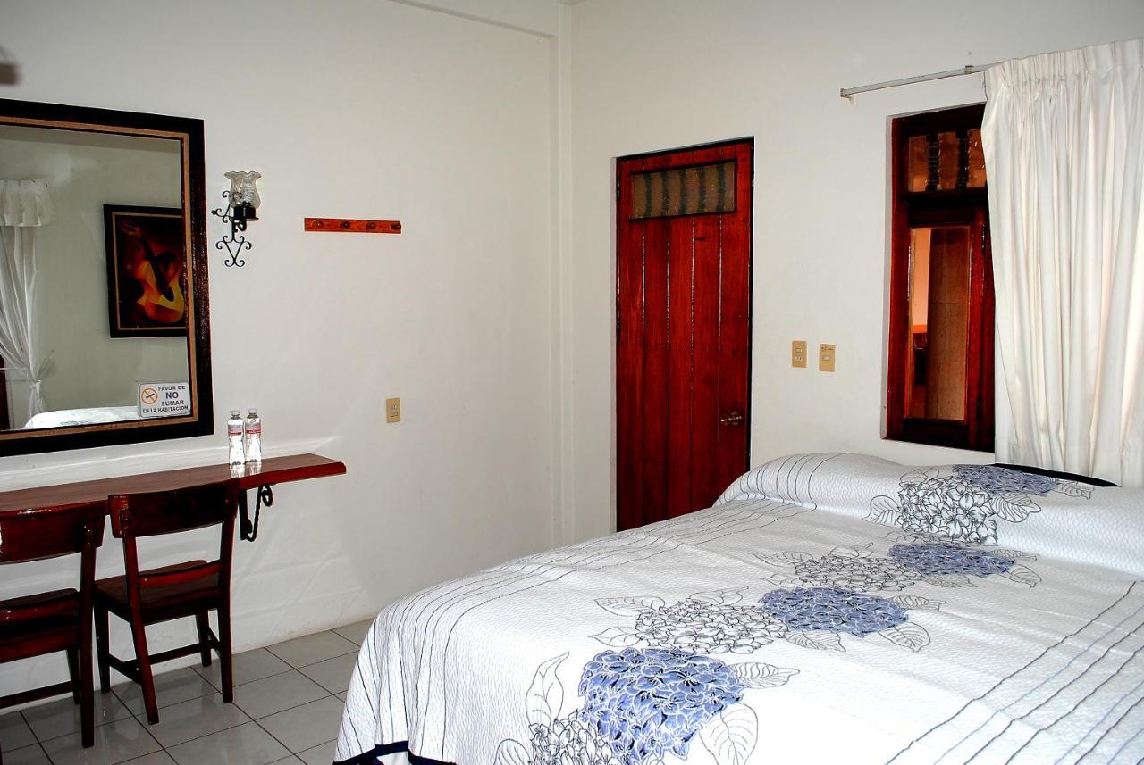 Hotel Posada Del Sol Apatzingan de la Constitucion Екстер'єр фото